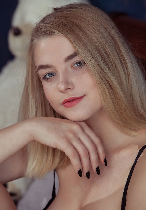 Алиса, 25 лет, 4 размер груди